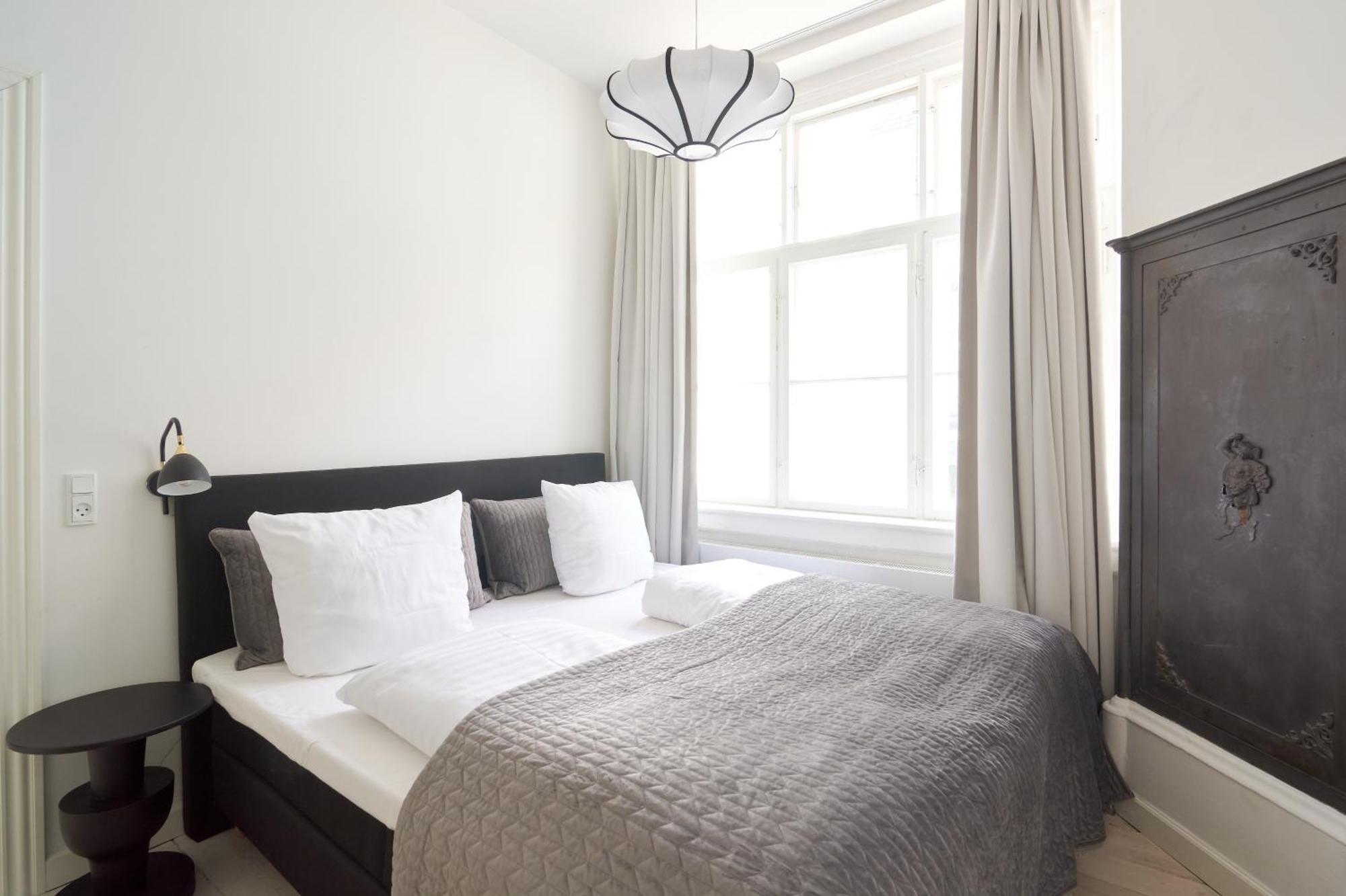 Stylish In Heart Of Cph Near Stroget & The Canals Apartment *